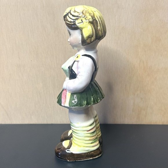 Ceramic Vintage Artmark Girl Made In Japan Hand Painted 8” Tiny Chip On Book - Picture 4 of 11